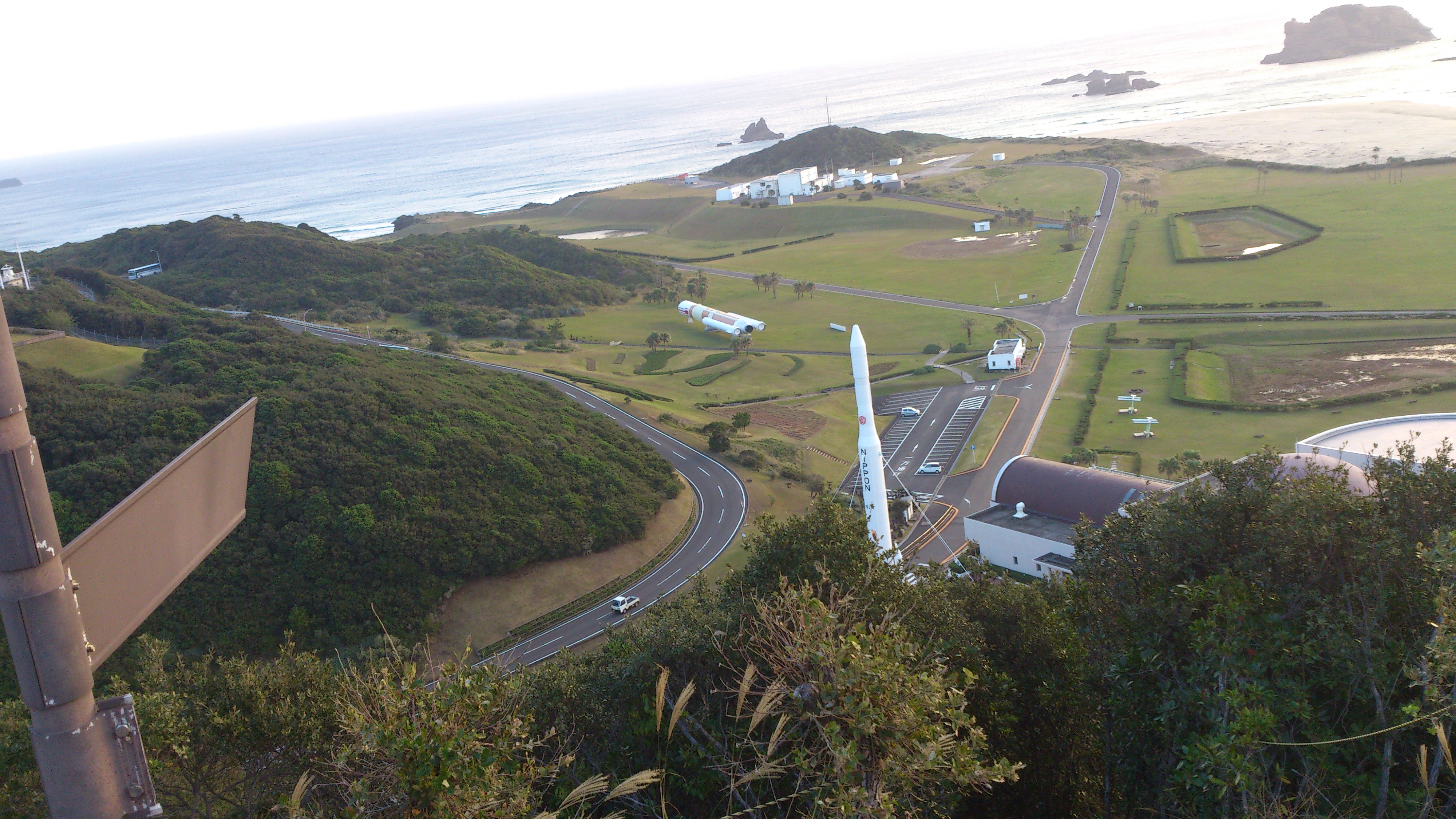 2012年12月。僕は種子島を一人で旅した：少し角度を変えて宇宙ステーション近辺を撮影