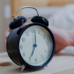 朝が苦手だけど「半起き」を取り入れてから得意になった